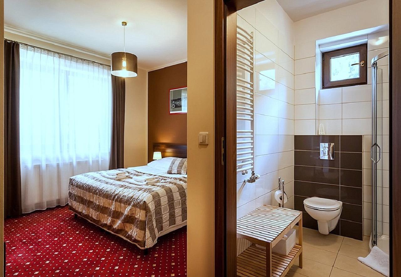 Hotel Kochanow Kochanow  Екстер'єр фото